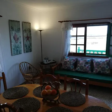 Ocean Sunshine * אורסולה